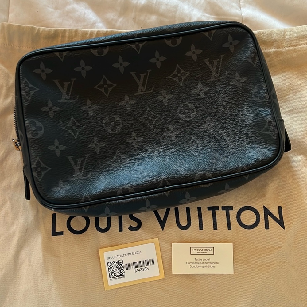 Auth Louis Vuitton Monogram Eclipse True Toilet GM M43383 Men's Pouch
